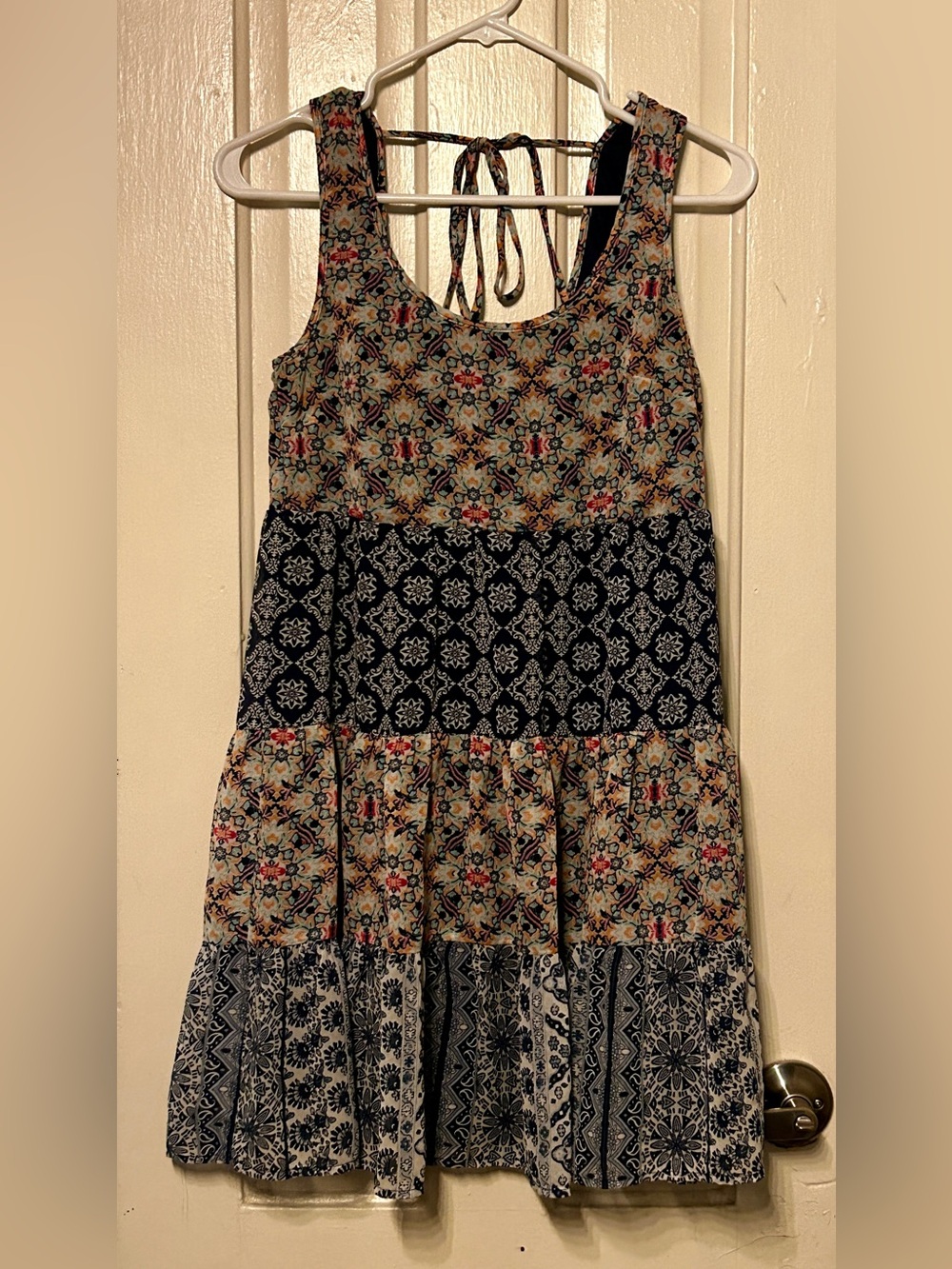 Sleeveless Tiered Casual Maxi Dress in Navy and Cream